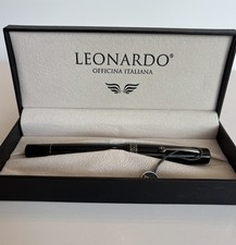Leonardo Momento Magico fountain pen, Glossy Black, Medium nib picture