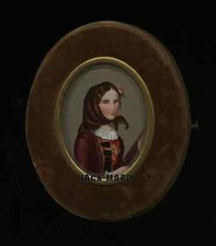 Very Rare 1/9 Photo Case Painting of Woman Behind Glass, Oval Velvet Push Button picture