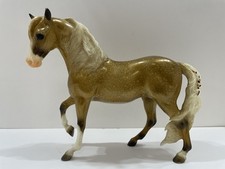 BREYER #700404 “GLITTERY”~2004 HOLIDAY~DAPPLED GOLD MARABELLA~HORSE ONLY picture
