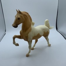 A Class Act American Saddlebred Breyer 1998 Fall Show Special palomino paint picture