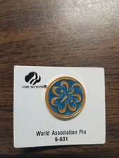 Girl Scouts Of America World Association Pin / World Trefoil Pin picture