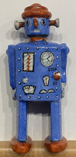 Robot Man salt shaker picture
