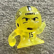 Patrick Mahomes #15 Teenymates 2027 yellow ice RARE 1:171 picture