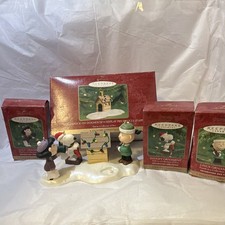 Vintage Hallmark Keepsake Peanuts Christmas Lot - 1995 & 2000 Tabletop Displays picture