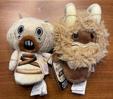 Hallmark 2014 SDCC Exclusive Itty Bittys - Tusken Raider & Bantha Set picture
