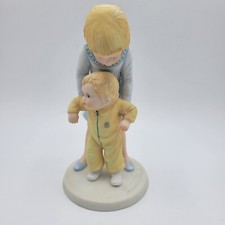 Frances Hook Signed Figurine #9454 1980 Helping Hands From A Childs World Serie picture