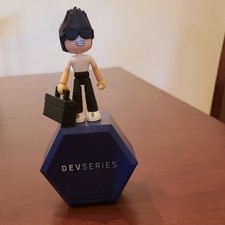 Roblox DevSeries Series 1: Hide and Seek Extreme -Jake collectible action figure picture