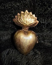 3.25in × 2 in. Sacred Heart Ex Voto Locket Ornament, Antiqued Gold Milagro #5 picture