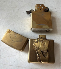 2000 Zippo Full House Poker Brass Lighter Gambling Missing Hand picture