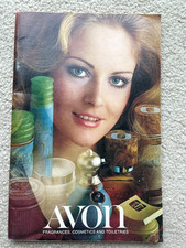 VTG.  AVON 1971 CATALOG ~ 1st/ 2nd QUARTERS ~ Fragrances, Cosmetics & Toiletries picture