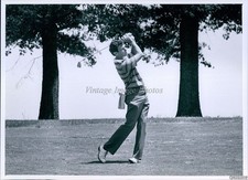 1983 Golfer Griggy Porter Watches His Approach Shot To Green Sports Photo 6x8 picture