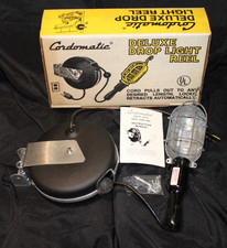 Vintage Cordomatic Model 950G Deluxe 50ft Drop Light Reel 7A 120v NOS picture