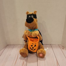 Hallmark Scooby Doo Talking and Shaking Plush Halloween 11” Tall Works picture