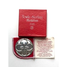 Towle Sterling Silver 1981 Christmas Medallion Eleven Pipers Piping Pendant Box picture