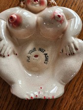 Vtg NOVELTY ASHTRAY Risque Rubenesque Lady Kitschy 1950s Ceramic Japan TOBACCO picture