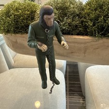 planet of the apes caesar figure picture