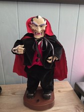 VTG Dancing Dracula Figure 13
