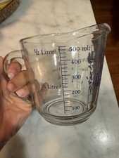 Pflatzgraff Yorktowne Glass Measuring Cup Anchor Hocking 16 oz collectible picture