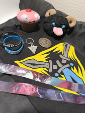League of Legends Promo Lot Lanyard Shirt Keychain Coin Wristbands Plush LoL picture