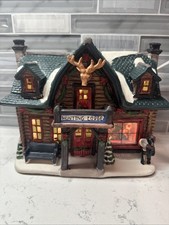 2016 Holiday Time Country Charms HUNTING LODGE Christmas Village Tested/Works picture