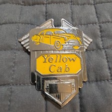 VINTAGE 1940's YELLOW CAB TAXI CAB DRIVER  CHAUFFEUR'S HAT BADGE MINT picture