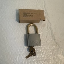 Vintage CHICAGO LOCK COMPANY Padlock (2-Keys Included) picture