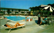 Vintage Postcard The Hyatt House Fly In Hotel Seattle WA Washington        L-160 picture