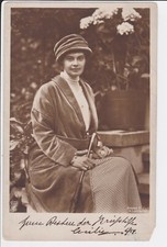 RPPC European lady 1915 era Europe Real Photo Postcard world war 1 era UN-POSTED picture