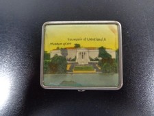 VTG METAL POWDER COMPACT w/ SOUVENIR SCENE ~ MUSEUM OF ART CLEVELAND OHIO OH. O. picture