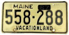 Vintage Maine 1967 Old Auto License Plate Garage Man Cave Wall Decor Collector picture