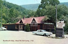 Breakneck Lodge Rt 9D, Cold Spring Cold Spring, New York NY Postcard Copy picture