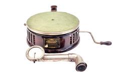 Early 1915 Stewart Table-Top Phonograph. Functioning, Needs Some Restoration picture