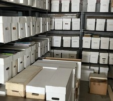 Huge Lot Of Comics - Storage Unit Find - 100 assorted comics picture