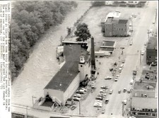 LD319 1973 AP Wire Photo BLACK RIVER FLOOD WATERS SUBSIDE DAMAGE LUDLOW VERMONT picture