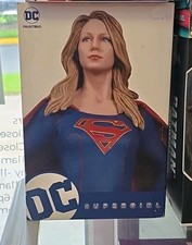 DC Collectibles Supergirl  CW TV Statue Melissa Benoist - New picture