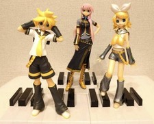 VOCALOID Megurine Luka EX Extra Figure SEGA Prize PVC Anime Figure No Box Japan picture